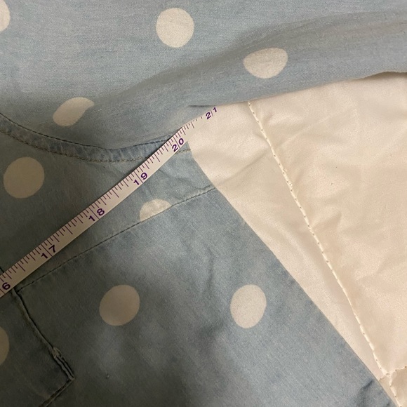 CHAMBRAY LG POLKA DOT CROPPED SHIRT (F) - Picture 11 of 11